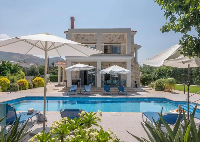 Rafaella Beach Villa- Pvt Pool-Near Sea/Beach